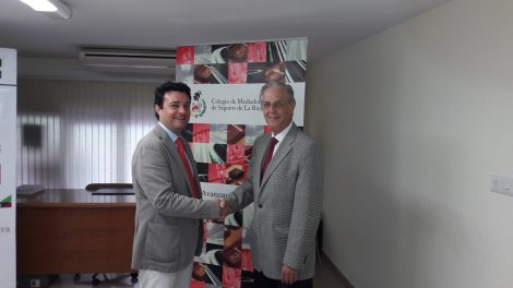 Firma de renovación del acuerdo de colaboración Asisa-Colegio Mediadores Rioja 2018