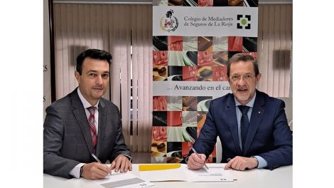 ARAG y el Colegio de La Rioja afianzan su relación con la firma de un acuerdo de colaboración