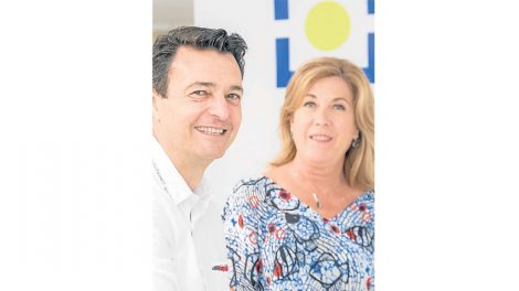Javier Miguel López y Esther Berganza, presidente y vicepresidenta.